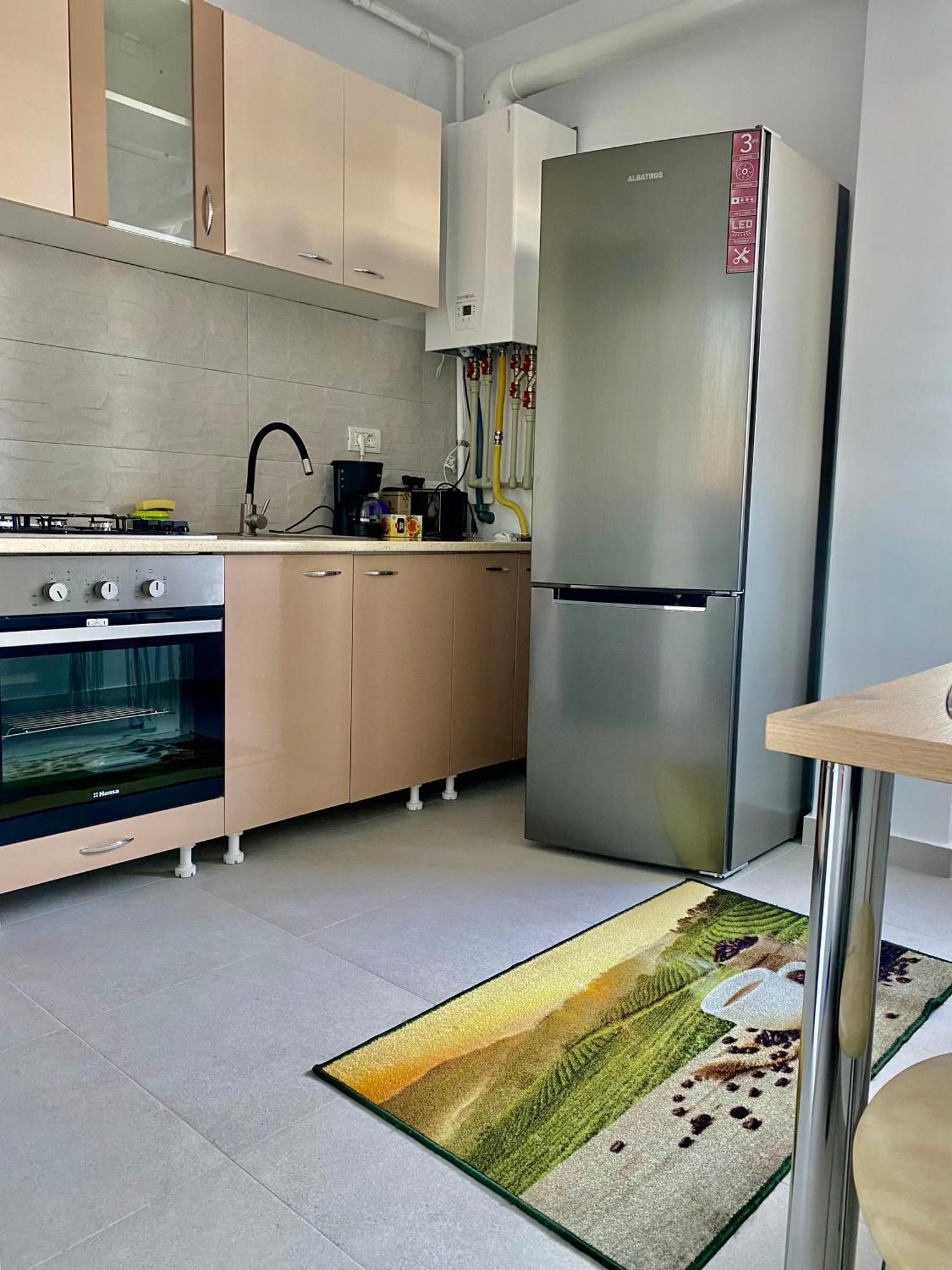 Apartamento Garsoniera Trivale City Piteşti Exterior foto